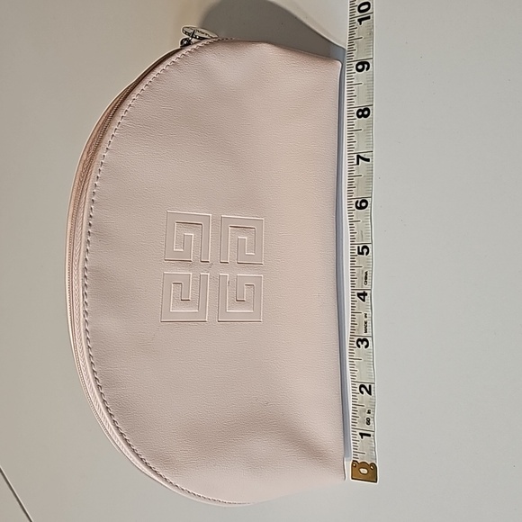 Givenchy Parfums Toiletry Logo Cosmetic Bag Travel Pouch Clutch Pink Shell shape - Picture 7 of 9